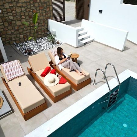 Valantina'S & Mannouel Lardos Luxury Villas Exterior photo