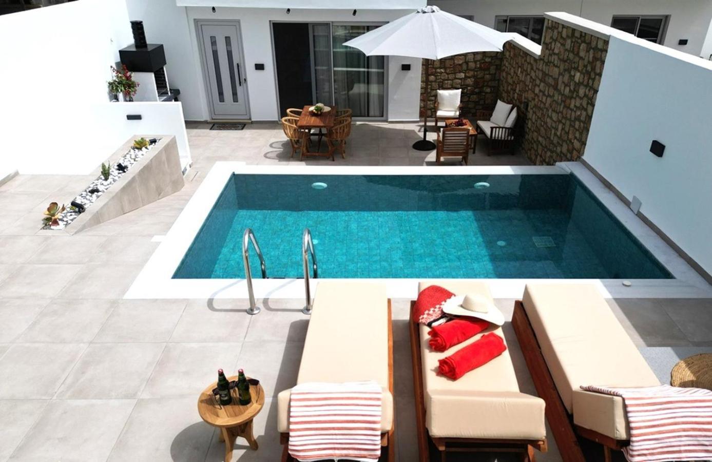Valantina'S & Mannouel Lardos Luxury Villas Exterior photo