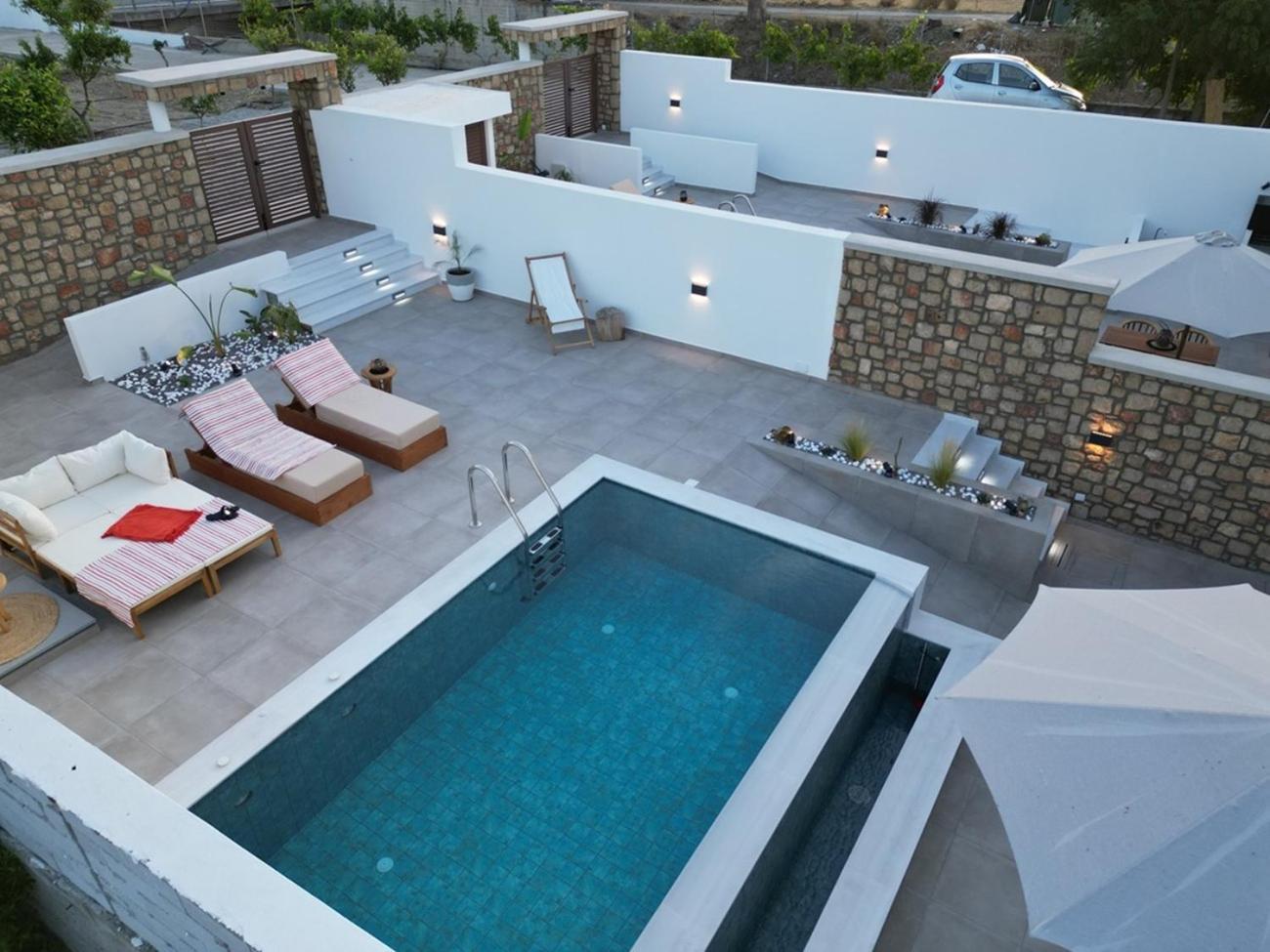 Valantina'S & Mannouel Lardos Luxury Villas Exterior photo