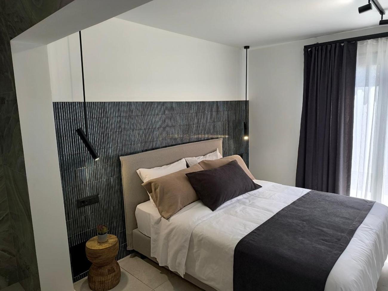Valantina'S & Mannouel Lardos Luxury Villas Exterior photo