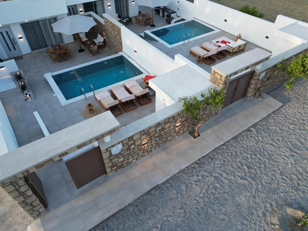 Valantina'S & Mannouel Lardos Luxury Villas Exterior photo